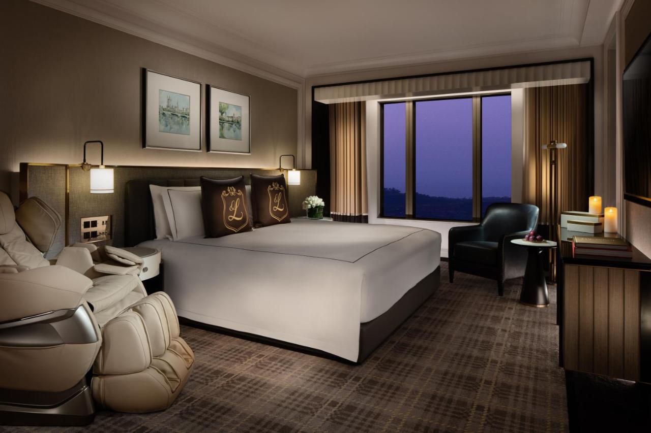 The Londoner Hotel Macau Exterior photo